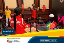 Dos egresados detrás del triunfo del campeón asiático de Halterofilia Lesman Paredes