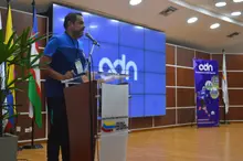 Se realizó en la IUEND la conferencia y clínica deportiva en campo ADN del Campeón con el exarquero y entrenador argentino Carlos El Mono Navarro