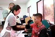 Estudiantes y Docentes de la IUEND Ofrecen Herramientas para Optimizar el Rendimiento Deportivo de 37 Atletas con Discapacidad