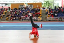 La IUEND realizó el Día del Desafío “Festival Fuertemente Activos” y “JovenesHEVS”