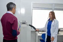 Especialización en Fisioterapia del Deporte de la IUEND recibió visita de pares académicos para la renovación del registro calificado