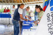 Funcionarios y docentes eligieron nuevos representantes del COPASST y del Comité de Convivencia Laboral en la Escuela Nacional del Deporte