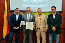 Asamblea Departamental del Valle del Cauca otorg&oacute; la Orden Independencia Vallecaucana al egresado Reinaldo Rueda Rivera