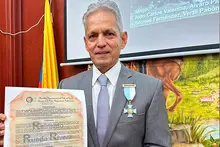 Asamblea Departamental del Valle del Cauca otorg&oacute; la Orden Independencia Vallecaucana al egresado Reinaldo Rueda Rivera