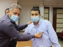 Estudiantes de 8vo semestre de Administración recibieron su gafete24