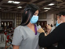 Estudiantes de la Facultad de Salud recibieron su gafete en Ceremonia de Prácticas