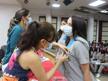 Estudiantes de la Facultad de Salud recibieron su gafete en Ceremonia de Prácticas