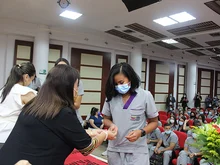 Estudiantes de la Facultad de Salud recibieron su gafete en Ceremonia de Prácticas